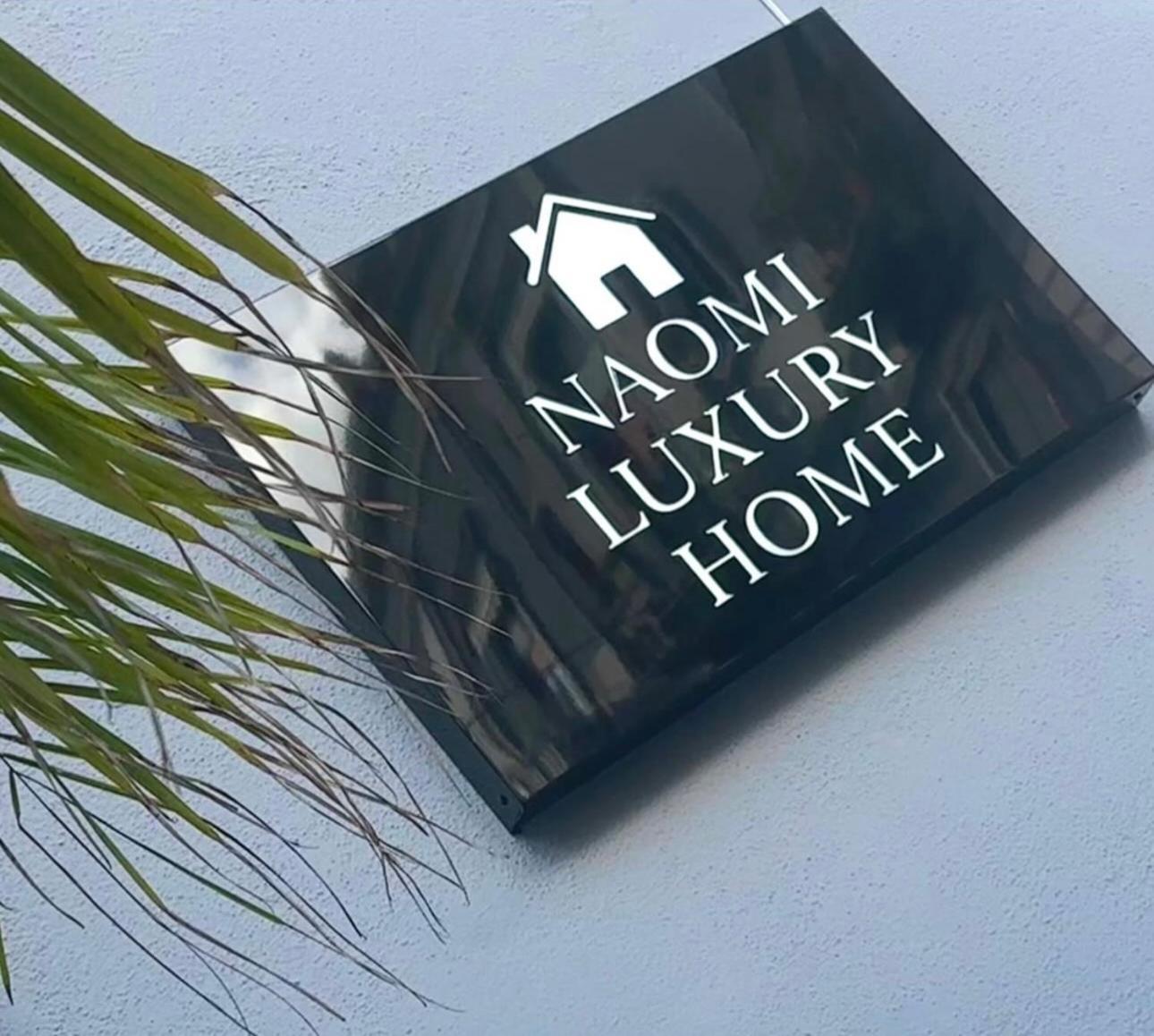 Naomi Luxury Home Катанія Екстер'єр фото